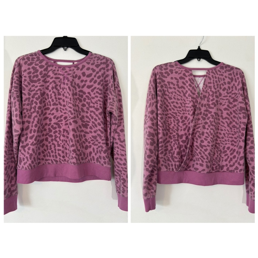 Adrienne Vittadini Sport Purple Leopard Open‎ Tulip Back Sweatshirt Size M